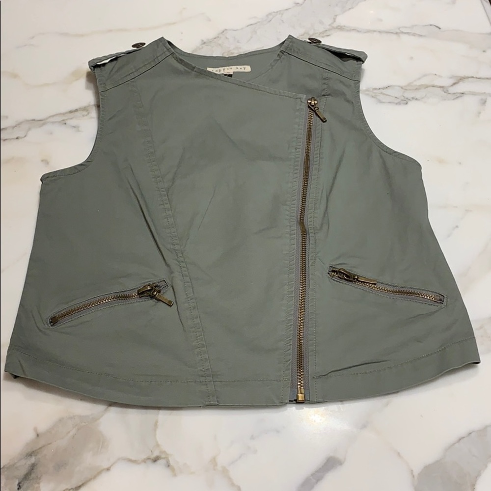 Army Green Girl’s Vest NEW